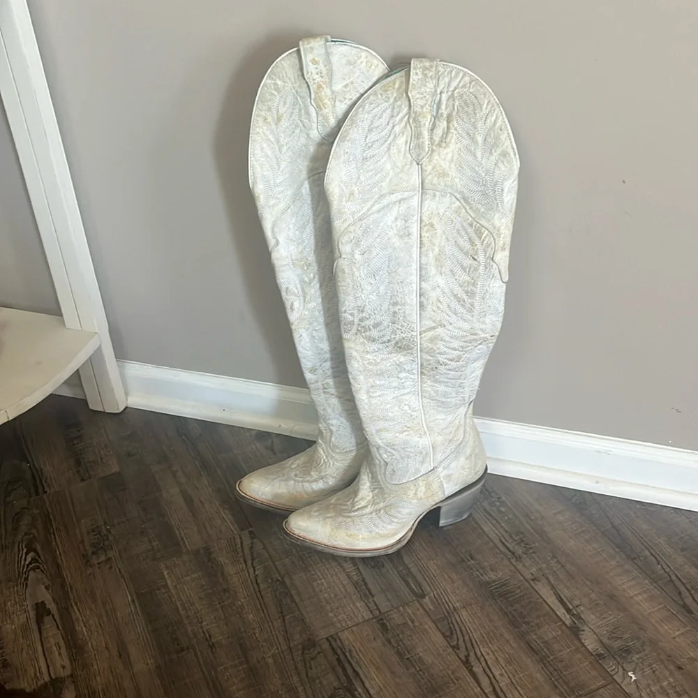 Off White Corral Boots - Picture 1 of 5